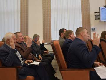 В большом зале администрации состоялись публичные слушания по проекту бюджета Елецкого округа на 2026 год и плановый период 2027 и 2028 годов