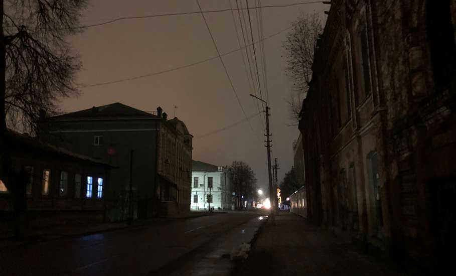 Многие фонари уличного освещения не светят в городе!