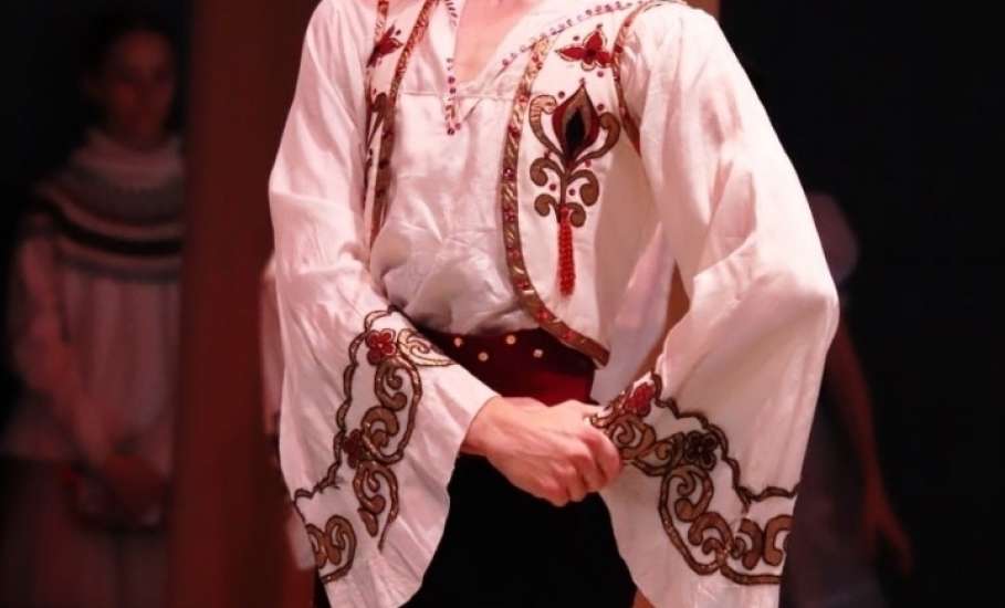 Поздравляем выпускника Детской школы искусств им. Л. Соколовой с премьерой в спектакле "Коппелия"!