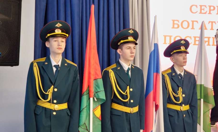 18 декабря в лицее №5 прошёл ежегодный митинг памяти Героя России Сергея Николаевича Богатикова