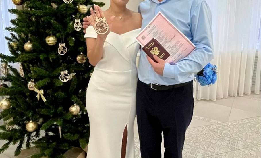 Накануне Нового года мы создаем для молодоженов особую атмосферу сказки и волшебства