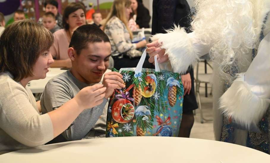 Вчера в Центре молодежи состоялось открытие филиала фонда &laquo;Особенные дети&raquo; в Ельце