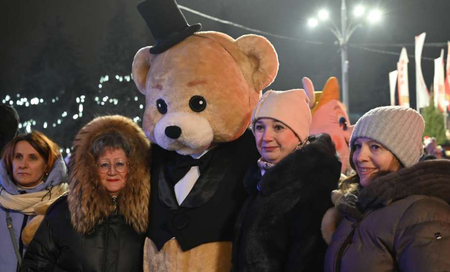 На площади Ленина в городе Ельце награждали победителей конкурса!