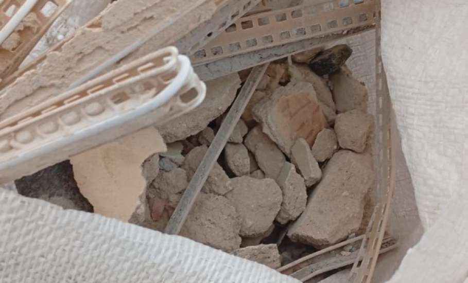 На мусорку в Ельце выбросили щенков! Сотрудники &laquo;Тэко-Сервиса&raquo; их спасли!