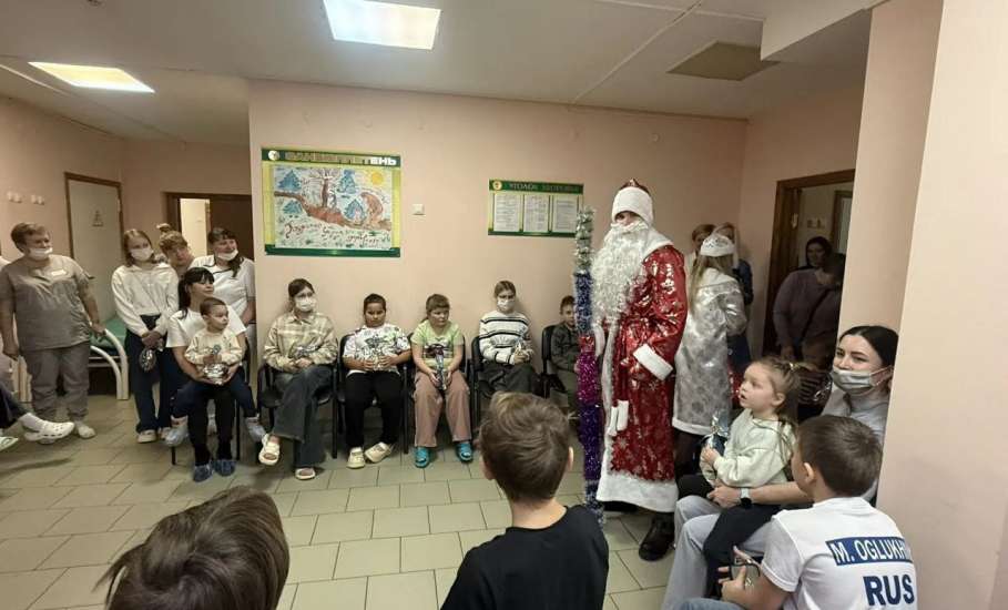 Сказочный десант в детской больнице Ельца!