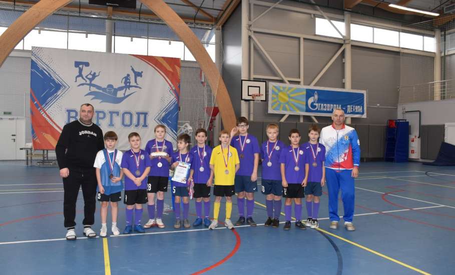 Прошел футбольный турнир &laquo;Кубок Деда Мороза&raquo;, собравший лучшие команды СШ Елецкого округа, клубы &laquo;Витязь&raquo; и &laquo;Воргол&raquo;