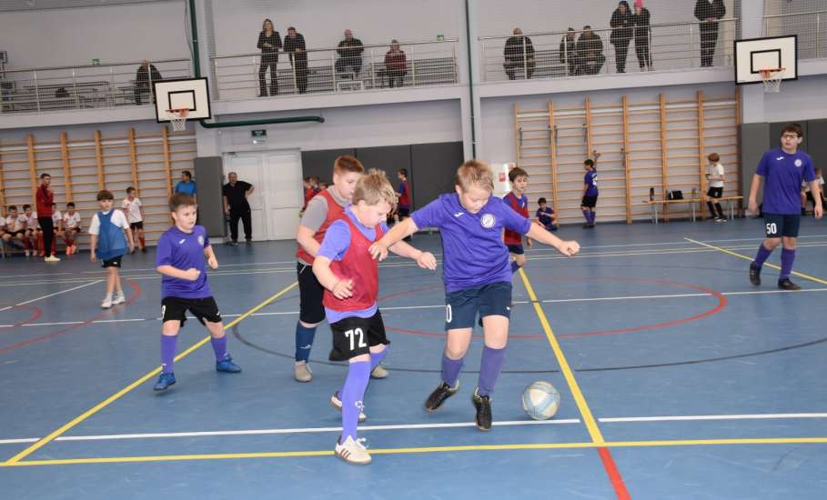 Прошел футбольный турнир &laquo;Кубок Деда Мороза&raquo;, собравший лучшие команды СШ Елецкого округа, клубы &laquo;Витязь&raquo; и &laquo;Воргол&raquo;
