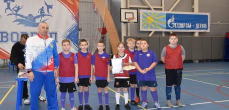 Прошел футбольный турнир &laquo;Кубок Деда Мороза&raquo;, собравший лучшие команды СШ Елецкого округа, клубы &laquo;Витязь&raquo; и &laquo;Воргол&raquo;