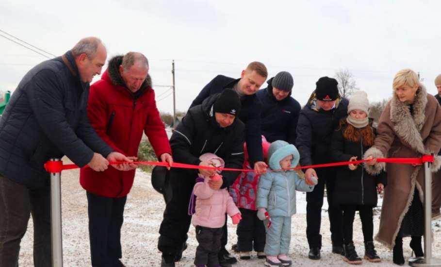 В Елецком районе вручают ключи от домов сотрудникам, работающим в сельхозхозяйственном секторе