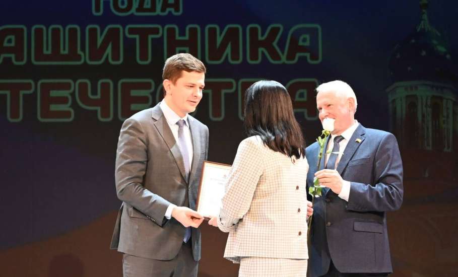 Вячеслав Жабин: &laquo;Вместе с руководителями организаций и предприятий Ельца, а также представителями бизнеса, подвели итоги уходящего 2025 года&raquo;