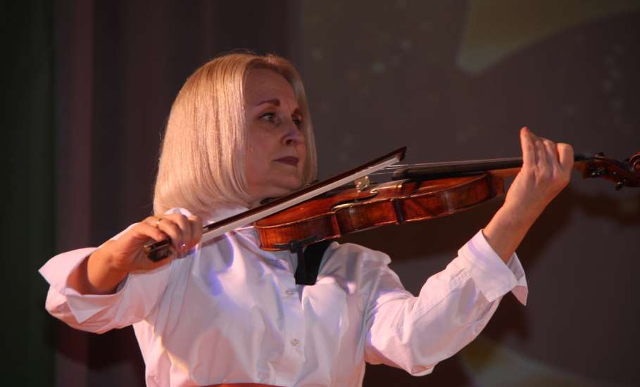 23 декабря в стенах Елецкого государственного университета имени И.А. Бунина прошел праздничный вечер, посвященный 50-летию ДК &laquo;Эльта&raquo;