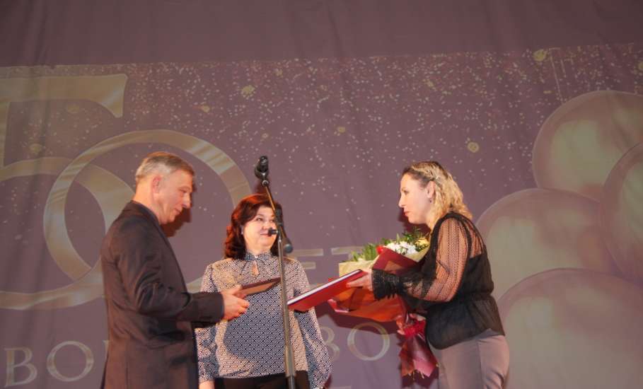 23 декабря в стенах Елецкого государственного университета имени И.А. Бунина прошел праздничный вечер, посвященный 50-летию ДК &laquo;Эльта&raquo;