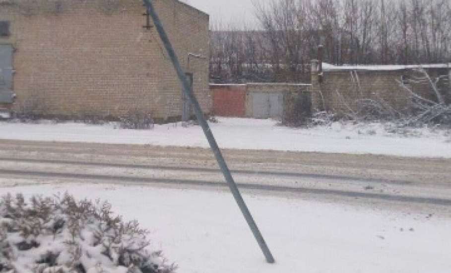 Сотрудники МУП &laquo;Елец-Сервис&raquo; продолжают работы по благоустройству города