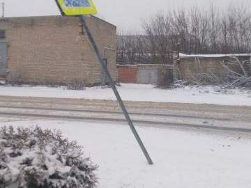 Сотрудники МУП &laquo;Елец-Сервис&raquo; продолжают работы по благоустройству города