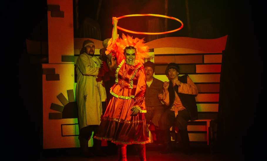 Афиша драмтеатра &laquo;Бенефис&raquo; на сегодня и завтра!