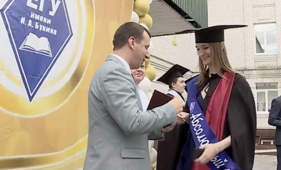 Новые законы круто изменили нашу жизнь с 1 января 2026 года. Отменяют бакалавриат и магистратуру!