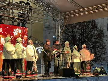 Новогоднее настроение продолжается! Сегодняшний вечер на площади Ленина в городе Ельце!