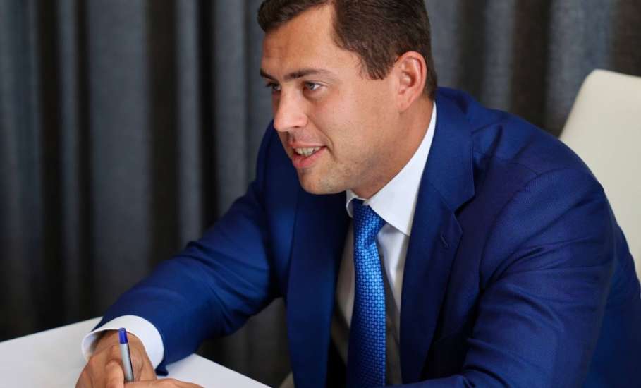 Поздравляем нашего земляка Владимира Серикова с Днём рождения!