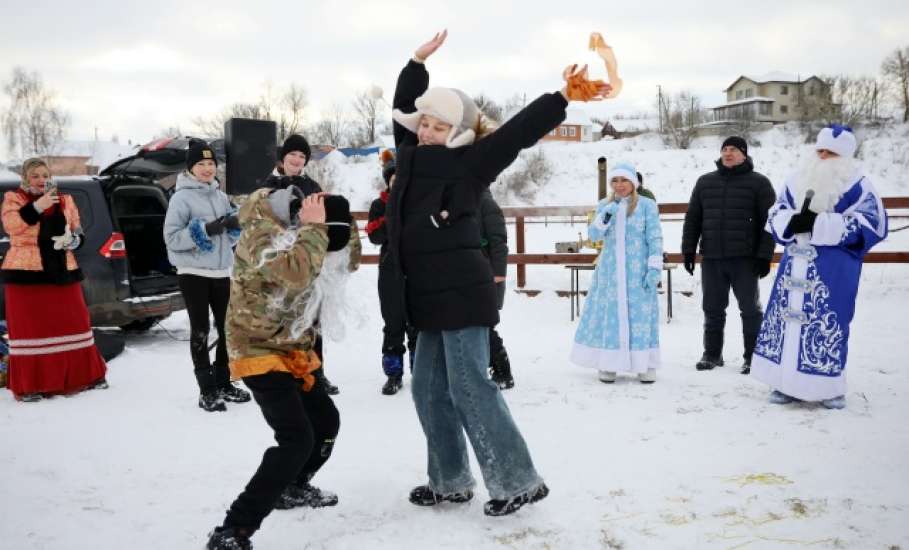 ЗИМНИЕ ЗАБАВЫ.  На фестивальной площадке &laquo;Казачья застава&raquo; прошел яркий, веселый и незабываемый праздник!