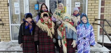 Работники Дома культуры и дети села Талица, провели праздничные колядки!