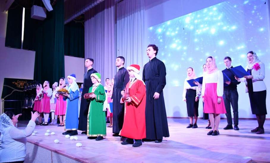 В большом зале духовно-просветительского центра Елецкой епархии состоялся городской Рождественский концерт!