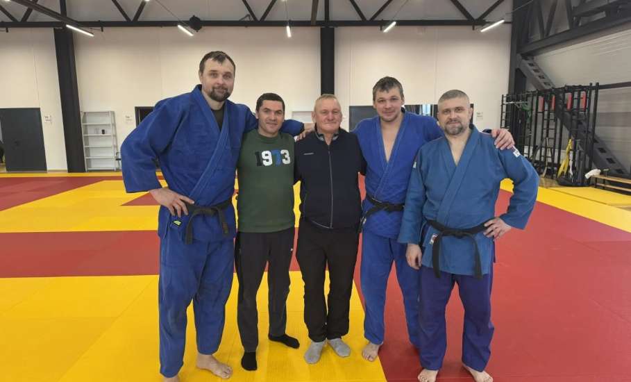 Чемпион мира провёл тренировку по дзюдо в Ельце