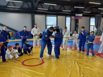 Чемпион мира провёл тренировку по дзюдо в Ельце