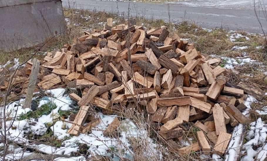 Трагикомедия случилась в Задонском районе! Угнали ЗИЛ с дровами, вернули без!