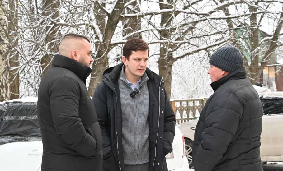 Вячеслав Жабин: &laquo;Сегодня в больнице навестил пострадавшего жителя от ночной атаки беспилотников, а также заехал на адреса, где зафиксированы падения обломков БПЛА&raquo;