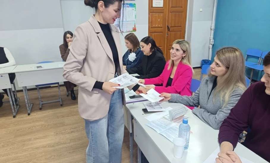 Конкурс &laquo;Учитель года города Ельца - 2026&raquo; продолжается