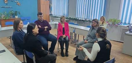 Конкурс &laquo;Учитель года города Ельца - 2026&raquo; продолжается