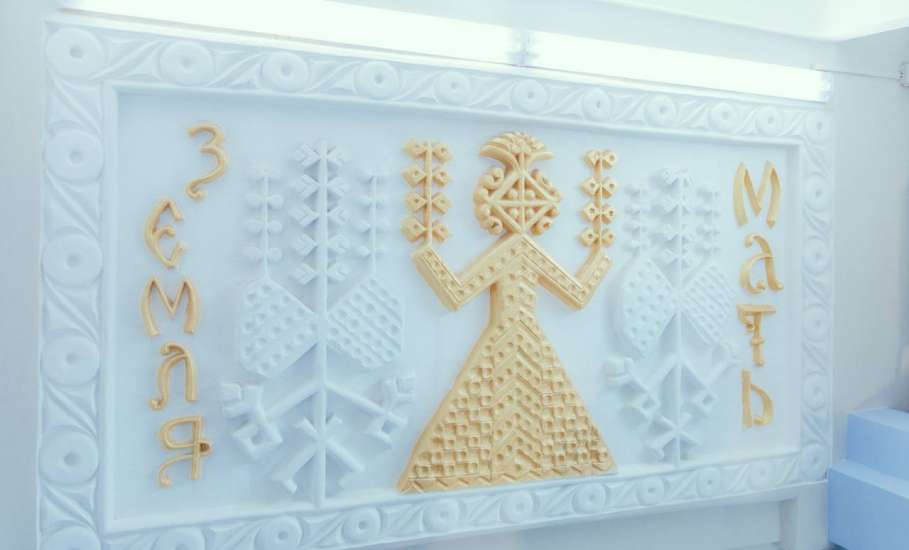 Игорь Артамонов: &laquo;Аутентичных поликлиник мы ещё не делали. Но в самом историческом городе нашего региона &mdash; почему бы и нет?&raquo;