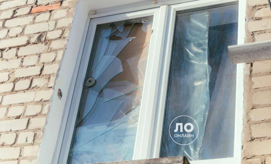 Губернатор ЛО Игорь Артамонов встретился с жителями многоэтажки в Ельце, которая пострадала от украинских БПЛА 12 января