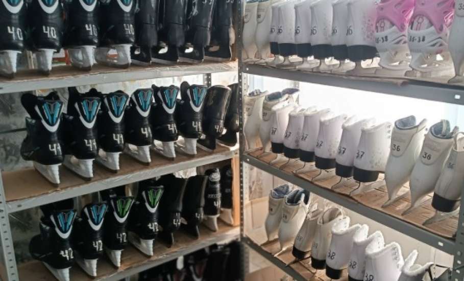 В ФОК &laquo;Виктория&raquo; завезли новые ледовые коньки в прокат! Теперь в Ельце можно кататься с удовольствием!