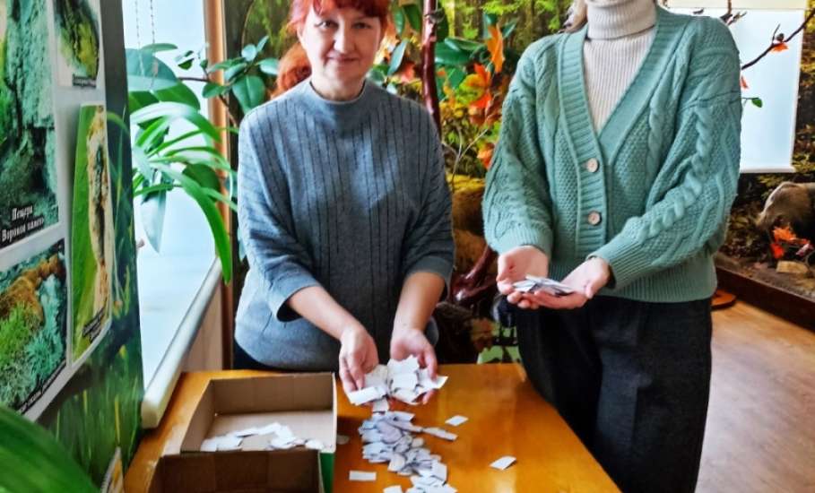 Подведены итоги народного голосования за приз зрительских симпатий в рамках конкурса ёлочных игрушек в стиле XIX века в Музее купечества и сословий.