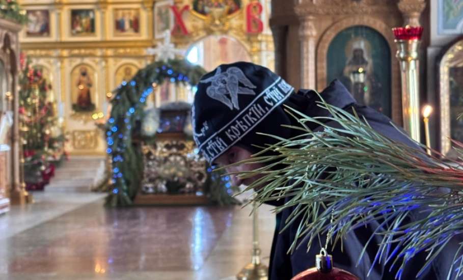 Дорогие братья и сестры! Поздравляем всех с Крещенским Сочельником!