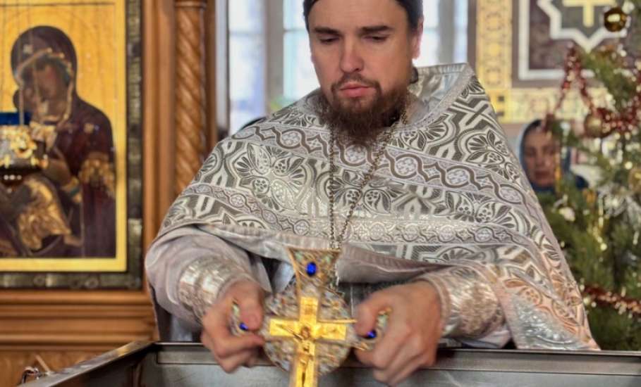 Дорогие братья и сестры! Поздравляем всех с Крещенским Сочельником!