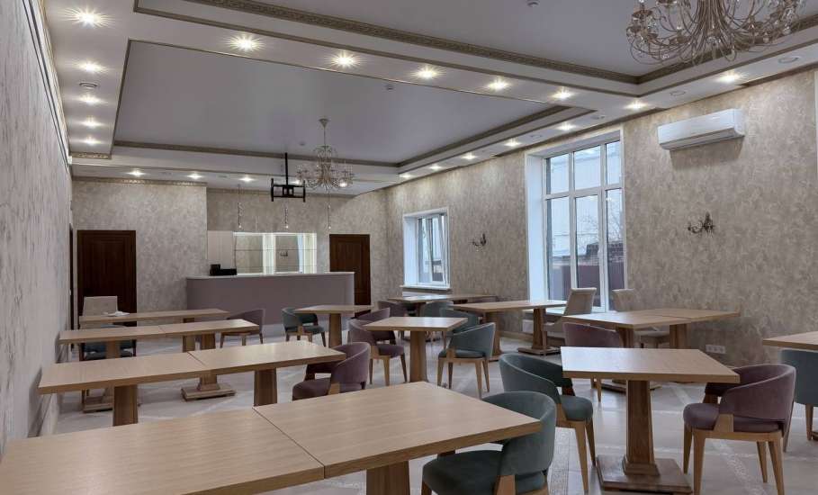 Заместитель губернатора Липецкой области Сергей Курбатов и министр экономического развития региона Лариса Шибина посетили Елецкий округ с рабочей поездкой