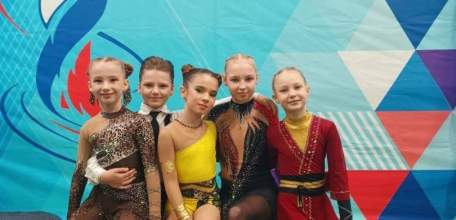 Город Елец снова заявил о себе как о значимом центре притяжения юных фигуристов!