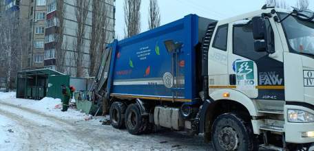 На проблемы с вывозом мусора в Ельце оперативно отреагировал глава города