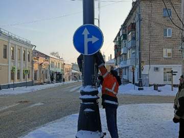 Сотрудники МУП &laquo;Елец-Сервис&raquo; продолжают работы по благоустройству города