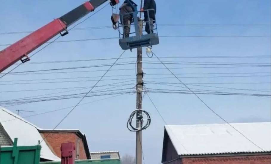 Управление благоустройства города Ельца продолжает восстанавливать уличное освещение