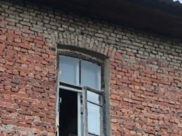 Ревнивец в Ельце устроил погром в чужой квартире. Как потом оказалось - квартиру он перепутал!