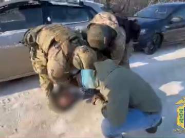 В Липецкой области задержан организатор незаконной миграции через фиктивные браки и две его сообщницы!