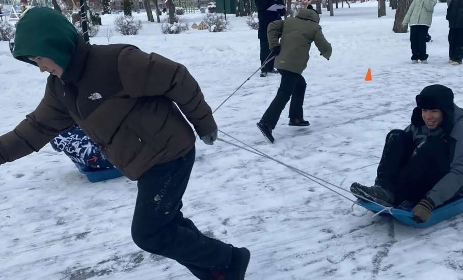 На спортивной площадке Детского парка прошли соревнования по зимнему многоборью