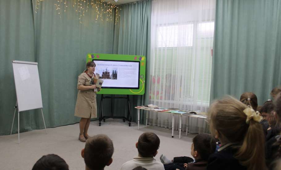 В Ельце изучали храмовую архитектуру города