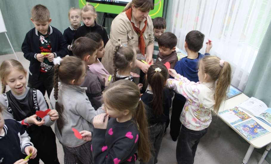 В Ельце изучали храмовую архитектуру города