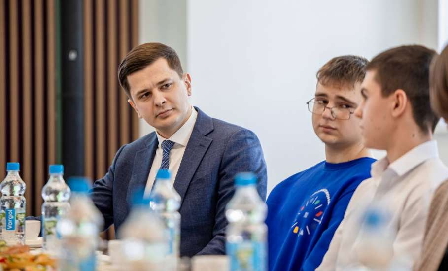 Вячеслав Жабин: &laquo;Сегодня, в преддверии Дня студента, пообщался с нашими талантливыми ребятами.&raquo;