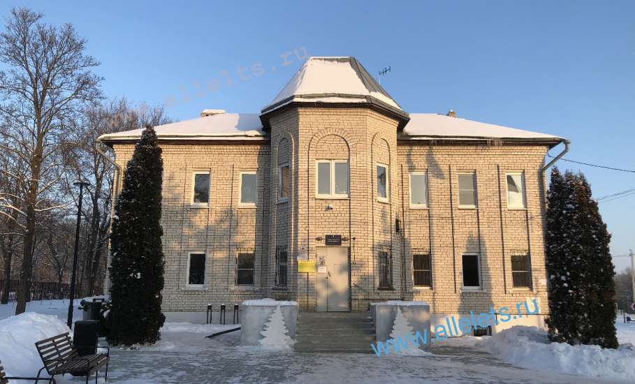 На лыжной базе в Ельце пора менять прокатное снаряжение!