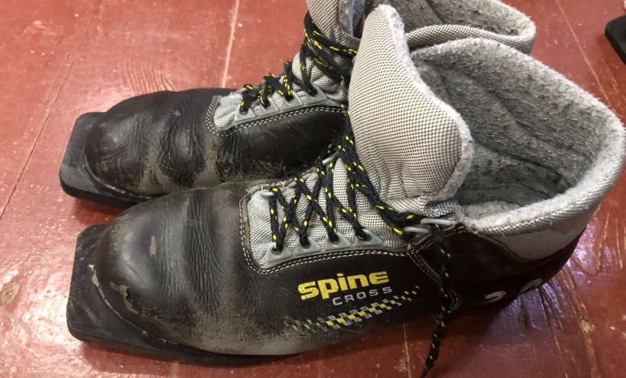 На лыжной базе в Ельце пора менять прокатное снаряжение!